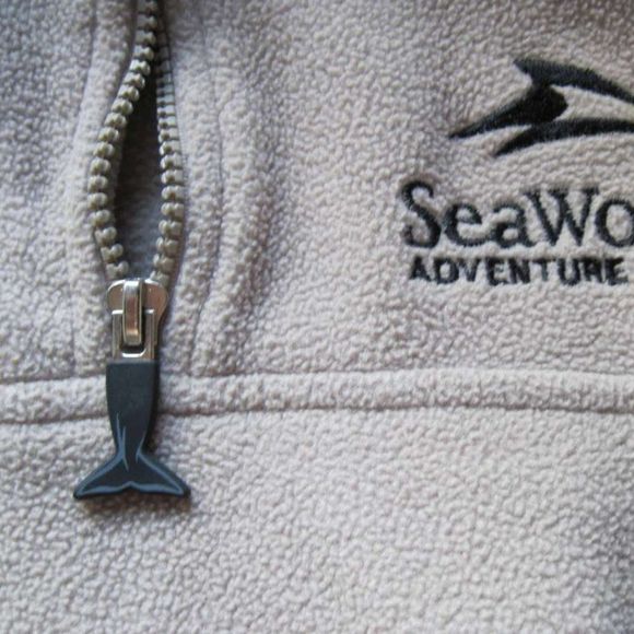 Seaworld Adventure Parks Shamu Pull Over Sweater Size 5 Beige Tail Zipper Flawed - Picture 6 of 13
